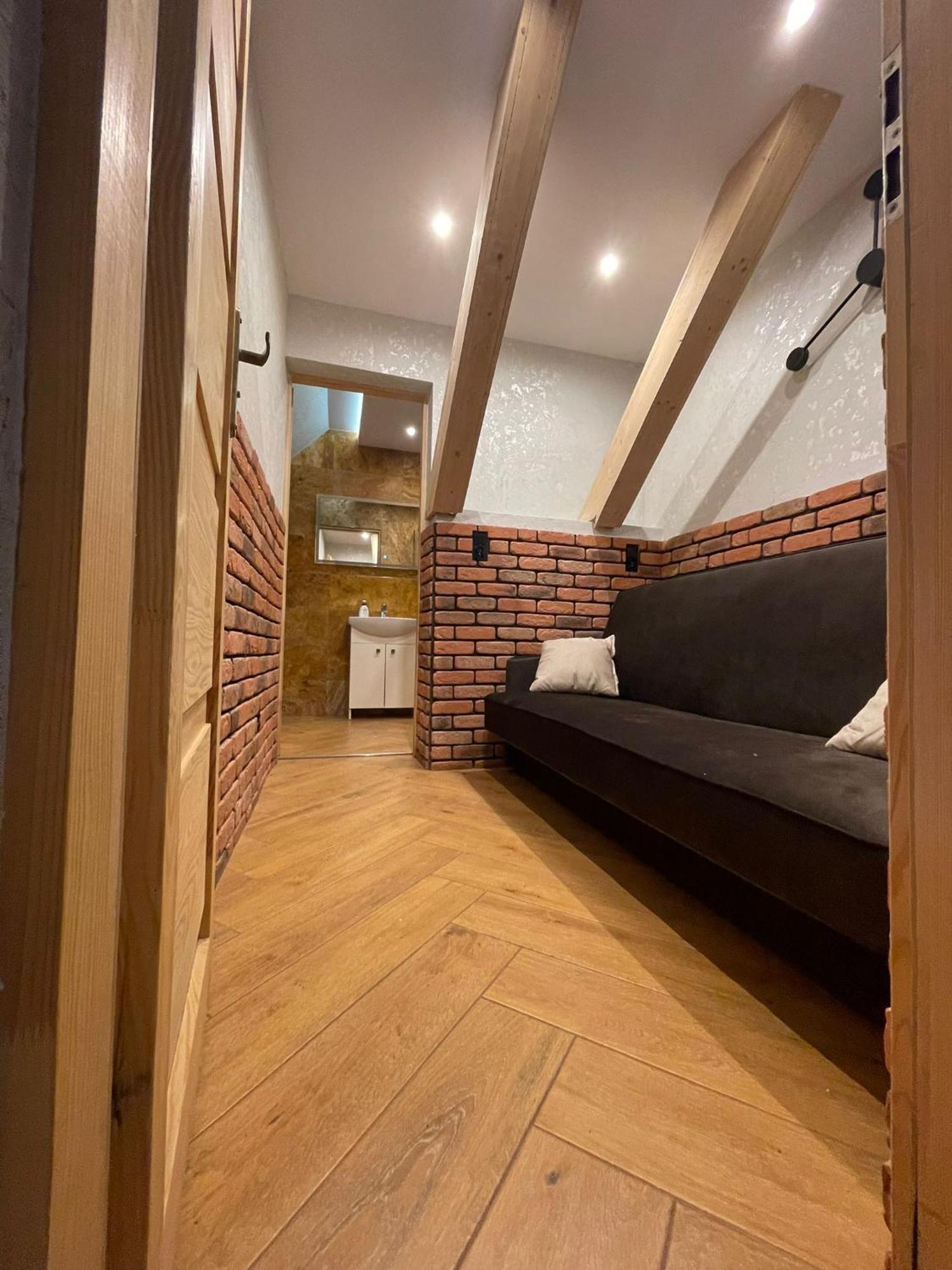 Apartamenty Pod Skocznia Karpacz Rom bilde